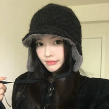 Load image into Gallery viewer, Fashion Bomber Hat Thicken Ear Protection Pilot Cap Solid Color Winter Warm Outdoor Cycling Hat
