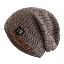 Load image into Gallery viewer, Unisex Winter Hats Fashion Slouchy Beanie Hat Fleece Lined Warm Knitted Hats Men Women Letter Label Ski Sports Cap
