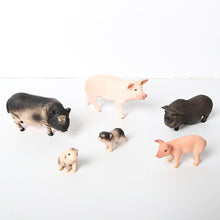 Load image into Gallery viewer, Simulated wild boar Pig Model Farm Animal Pig Family Set Figurines Action Figure Educational Toys for kids Home Decor
