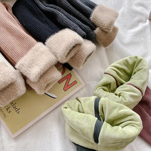 Load image into Gallery viewer, Solid Kids Girls Leggings Cotton Knit Leggings for Girls Winter Baby Pants Warm Thick Plus Velvet Toddler Girls Leggings LZ543
