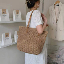 Load image into Gallery viewer, Summer Large Capacity Tote Bag Women Shoulder Bag Handmade Woven Bag INS Fresh Rural Handheld Grass Woven Women Bag
