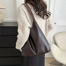 Load image into Gallery viewer, Ladies Handbag Bucket New Trend Ladies Soft Leather Shoulder Bag
