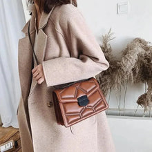 Load image into Gallery viewer, Yogodlns Vintage Rivet Chain Small Shoulder Bags For Women Flap PU Leather Fashion Small Square Crossbody Bag Designer Handbag
