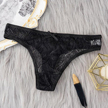 Load image into Gallery viewer, Women Fashion Lace Maple Leaf Printed Panties Ultra-thin Seamless Low-waist Briefs Beauty Hip Pants Underwear
