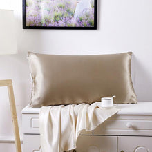 Load image into Gallery viewer, Mulberry Silk Two Sides Silk Pillowcase Charmeuse silk Pillow Cover Invisiable Zipper Closure
