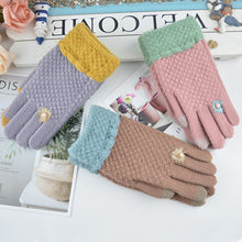 Load image into Gallery viewer, Jacquard Gloves Winter Touch Screen Thermal Knitting Gloves Outdoor Fashion Cold-Proof Gloves
