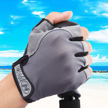Load image into Gallery viewer, Men 'S Thin Summer Outdoor Mesh Breathable Cycling Gloves Mountaineering Fitness Gloves
