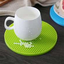 Load image into Gallery viewer, 14cm Round Heat Resistant Silicone Mat Drink Cup Coasters Non-slip Pot Holder Table Placemat Kitchen Accessories Onderzetters
