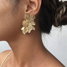 Load image into Gallery viewer, Vintage Alloy Flower Earrings Female Temperament Pattern Flower Earrings
