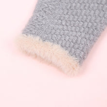 Load image into Gallery viewer, Touch Screen Children's Gloves Primary School Cartoon Boys and Girls Knitted Warm Velvet Cotton Gloves
