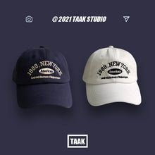 Load image into Gallery viewer, 1989 American Retro Men's And Women's Baseball Caps Street Lettered Embroidery Retro Flat Caps Solid Black And White Hip Hop Cap
