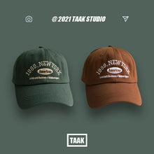 Load image into Gallery viewer, 1989 American Retro Men's And Women's Baseball Caps Street Lettered Embroidery Retro Flat Caps Solid Black And White Hip Hop Cap
