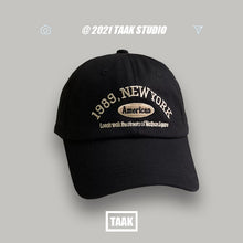 Load image into Gallery viewer, 1989 American Retro Men's And Women's Baseball Caps Street Lettered Embroidery Retro Flat Caps Solid Black And White Hip Hop Cap
