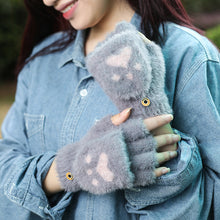 Load image into Gallery viewer, Nylon Mink Lint-Free Cartoon Cute Bear Claw Knitted Half Finger Flip Gloves
