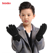 Load image into Gallery viewer, Children's Riding Gloves Outdoor Male and Female Baby Touch Screen Non-Slip Wear-Resistant Warm Gloves
