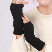 Load image into Gallery viewer, Twist Fashion Gloves Korean New Knitted Wool Keep Warm Half Finger Fingerless Gloves
