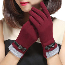 Load image into Gallery viewer, Autumn and Winter Women's Non-Inverted Velvet Touch Screen Warm Bow Slimming Gloves Finger Korean Style Gloves
