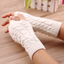 Load image into Gallery viewer, Korean Winter Women's Wool Half Finger Gloves Twist Knitted Warm Couple Riding
