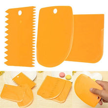 Load image into Gallery viewer, 3Pcs/set Cake Cream Scraper Plastic Straight Arc Tooth Shape Cream Bread Baking Dough Pastry Cutter Fondant Spatulas Tools
