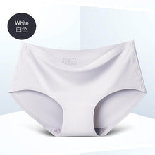 Load image into Gallery viewer, Women's Fashion Seamless Elastic Underwear Breathable Quick-Dry Ice Silk Panties Briefs Comfy High Quality
