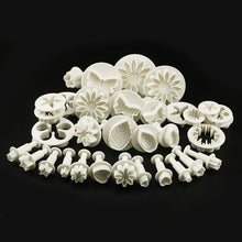 Load image into Gallery viewer, 33pcs Plunger Fondant Cutter Cake Tools Cookie Mold Biscuit Mould DIY Craft 3D Bakeware Sets New Baking Mold Pastry Pastry Shop
