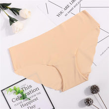 Load image into Gallery viewer, Seamless Panty Set Underwear Female Comfort Intimates Solid Mid-Waist PantyPanties
