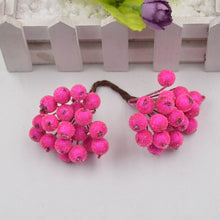 Load image into Gallery viewer, 40pcs Mini Artificial Flower Fruit Foam Berry Christmas Decoration Bouquet For Wedding Home Decor DIY Scrapbooking Bacca Wreath
