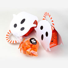 Load image into Gallery viewer, 5PCs Portable Candy Box Christmas Halloween Packing Boxes Ghost Paper Bag Creative Packaging Gift Paper Box
