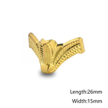 Load image into Gallery viewer, 4Pcs/Set Antique Wood Box Feet Leg Corner Protector Triangle Rattan Carved Decorative Bracket For Furniture Hardware
