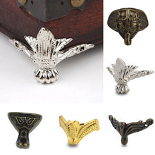 Load image into Gallery viewer, 4Pcs/Set Antique Wood Box Feet Leg Corner Protector Triangle Rattan Carved Decorative Bracket For Furniture Hardware
