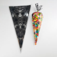 Load image into Gallery viewer, 50Pcs Halloween Cone Bag Pumpkin Bat Spider Triangle-shape Candy Bags Halloween Gift Favors Package Treat Or Trick Candy Pocket
