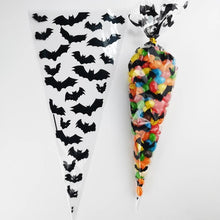 Load image into Gallery viewer, 50Pcs Halloween Cone Bag Pumpkin Bat Spider Triangle-shape Candy Bags Halloween Gift Favors Package Treat Or Trick Candy Pocket
