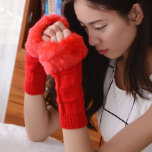 Load image into Gallery viewer, Gloves Winter Thermal Knitting Gloves Women's Half Finger Gloves Triangle Twist Gloves
