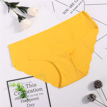Load image into Gallery viewer, Seamless Panty Set Underwear Female Comfort Intimates Solid Mid-Waist PantyPanties
