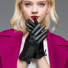 Load image into Gallery viewer, Leather Gloves Full Touch Screen Driving Electric Car Fashion Autumn and Winter Fleece Lined Padded Warm Keeping Gloves

