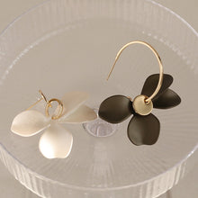 Load image into Gallery viewer, 925 Silver Needle High Quality Matte Petal Earrings for Women with Asymmetrical Minority Design Exaggerated Earrings
