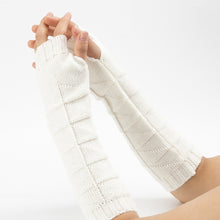 Load image into Gallery viewer, Men's and Women's Knitted Warm Fingerless Gloves Bougainvillea Spectabilis Mid-Length Gloves
