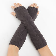 Load image into Gallery viewer, Men's and Women's Knitted Warm Fingerless Gloves Bougainvillea Spectabilis Mid-Length Gloves
