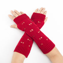 Load image into Gallery viewer, Jacquard Heart Knitted Wool Keep Warm Arm Sleeve Men's and Women's Mid-Length Ski Fingerless Gloves
