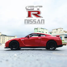 Load image into Gallery viewer, 1:24 2017 Nissan GTR simulation alloy car model crafts decoration collection toy tools gift
