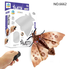 Load image into Gallery viewer, Infrared RC Insect Remote Control Simulation Mantis Prank Joke Trick Bugs Kids Gift
