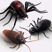 Load image into Gallery viewer, Infrared Remote Control Cockroach Toy Animal Trick Terrifying Mischief Kids Toys Funny Novelty Gift RC Spider Ant
