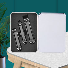 Load image into Gallery viewer, Innerhouse Stainless Steel Nail Cutters Anti-Splash Fingernail Trimmer Set Sharp &amp; Safe Pedicure Tool Manicure Clipper with File
