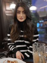 Load image into Gallery viewer, Ladies Elegant Autumn Winter Sweater Women Pullovers Oversized Loose Striped Casual Knit Chic Jumper Women Sweater Tops
