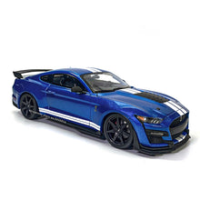 Load image into Gallery viewer, 1:18 New 2020 Custom Edition Ford Shelby GT500 Alloy Retro Car Model Classic Car Model Car Decoration Collection gift
