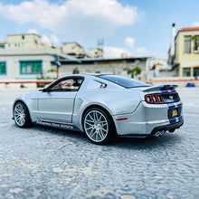 Load image into Gallery viewer, 1:24 Ford  Shelby GT500 Series simulation alloy car model crafts decoration collection toy gift
