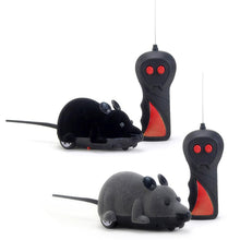 Load image into Gallery viewer, Mouse Toys Wireless RC Mice Cat Toys Remote Control False Mouse Novelty RC Cat Funny Playing Mouse Toys Electronic Rat Mouse
