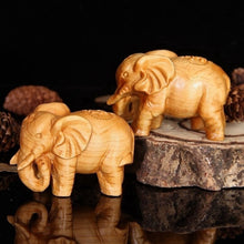 Load image into Gallery viewer, Natural Thuja Wood Elephant Figurines Craft Carved Natural Wooden Mini Animals Antique Decoration

