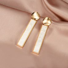 Load image into Gallery viewer, New Korean Statement Earrings for women White Cute Arcylic Geometric Dangle Drop Earings Brincos  Trend Fashion Jewelry
