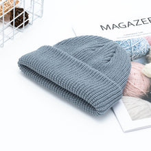 Load image into Gallery viewer, Light Board Solid Color Knitted Hat Men's Warm Beanie Hat Korean Style All-Matching Knitted Hat Knitted Hat Yupi Beanie Hat
